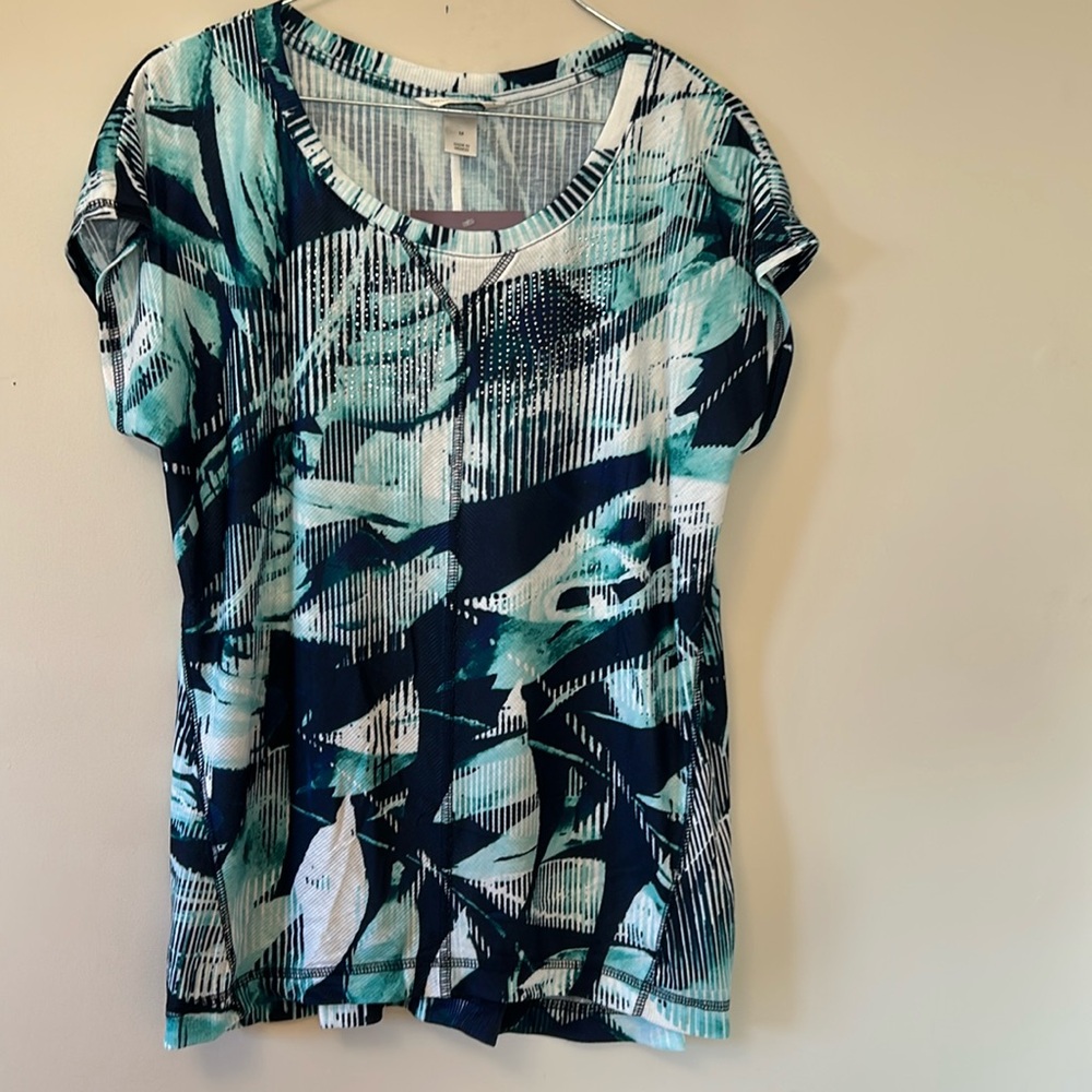 Christopher & Banks teeshirt size m blue & green sparkles under the nec…